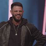 Who is Elevation Church pastor Steven Furtick?3