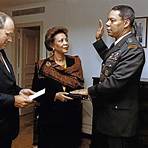 who is colin powell married to4