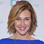 what are some facts about brenda strong children4