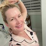 angela kinsey husband2