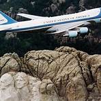 Who designed the Air Force One planes?1
