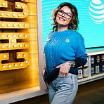 What colors can you wear at AT&T?1