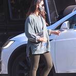 olivia munn legging2