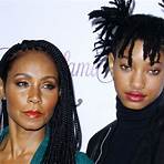 who is willow camille reign smith parents3