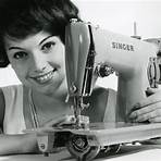singer sewing machine history3