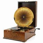 why was the gramophone so popular in the 1920s and 1950s timeline4