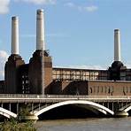 When was the first electricity station built in London?1