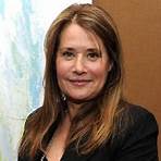Does Lorraine Bracco have a brother?1