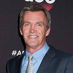 How did Neil Flynn become famous?3