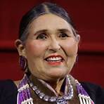Does Sacheen Littlefeather have cancer?3
