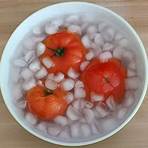 how to core and seed tomatoes1