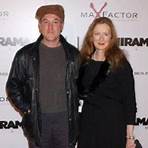 Who is Frances Conroy married to?4