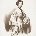 Did Empress Elisabeth wear a coloured dress?3