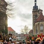 When does the Stuttgart Christmas market open in 2023?1