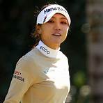 female golfer2
