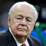 how did tom benson become wealthy and smart1