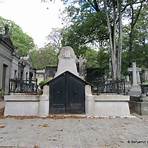 Père Lachaise Cemetery wikipedia5