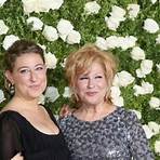 how old is bette midler still married4