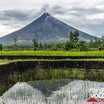 mayon volcano legazpi philippines3