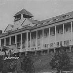 What is the history of Hotel Grand?1