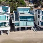 Did Kanye West buy a house in Malibu in 2021?3