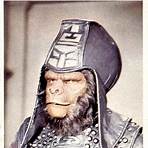 who are the crew members of planet of the apes tv show trading cards3