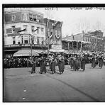 How did the suffrage movement develop in Missouri?4