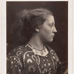 When did Julia Margaret Cameron start taking pictures?1