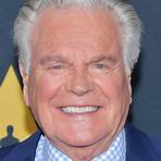 How many movies has Robert Wagner starred in?2