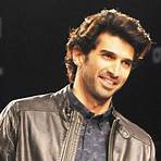 aditya roy kapur girlfriend1