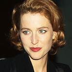 gillian anderson plastic surgery before and after photos scars tummy3