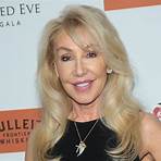 What does Linda Thompson do in her 70s?3