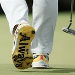 brooks koepka golf shoes1