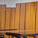 原木狂人擁有多少張原木桌板?2