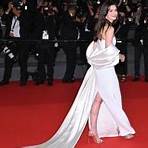 anne hathaway cannes 2022 video3
