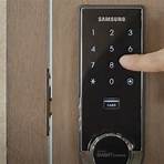 Do Samsung electronic door locks have a reset button?2