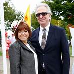 Why did Rima Horton and Alan Rickman get married?4