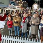 who are the actors in the movie christmas town filmed2