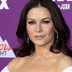 is catherine zeta jones singing and acting at the same time crossword4