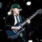 angus young wikipedia2