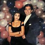 Who is Robert Kardashian and why is he famous?3