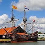 Where did the Dutch settle in New Netherland?1