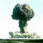 when was the first nuclear test in china found in the united states area2