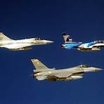中華民國空軍使用的F-5E/F戰鬥機佔全球生產量約多少?3