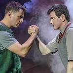 How many Blood Brothers performances did Bill Kenwright make?2