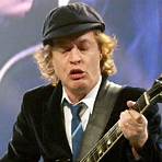 angus young children3