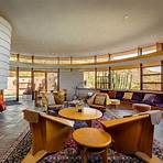 Did Frank Lloyd Wright build a circular sun house?4