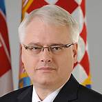 Ivo Josipović1