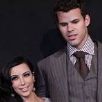 Kris Humphries4