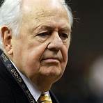 how did tom benson become wealthy and smart4